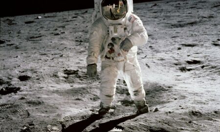 Primul om pe Lună, sursă foto Suny Oswego
