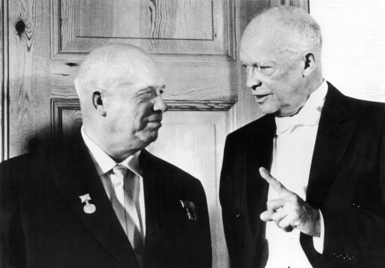 Hrușciov și Eisenhower, sursă foto posterazzi
