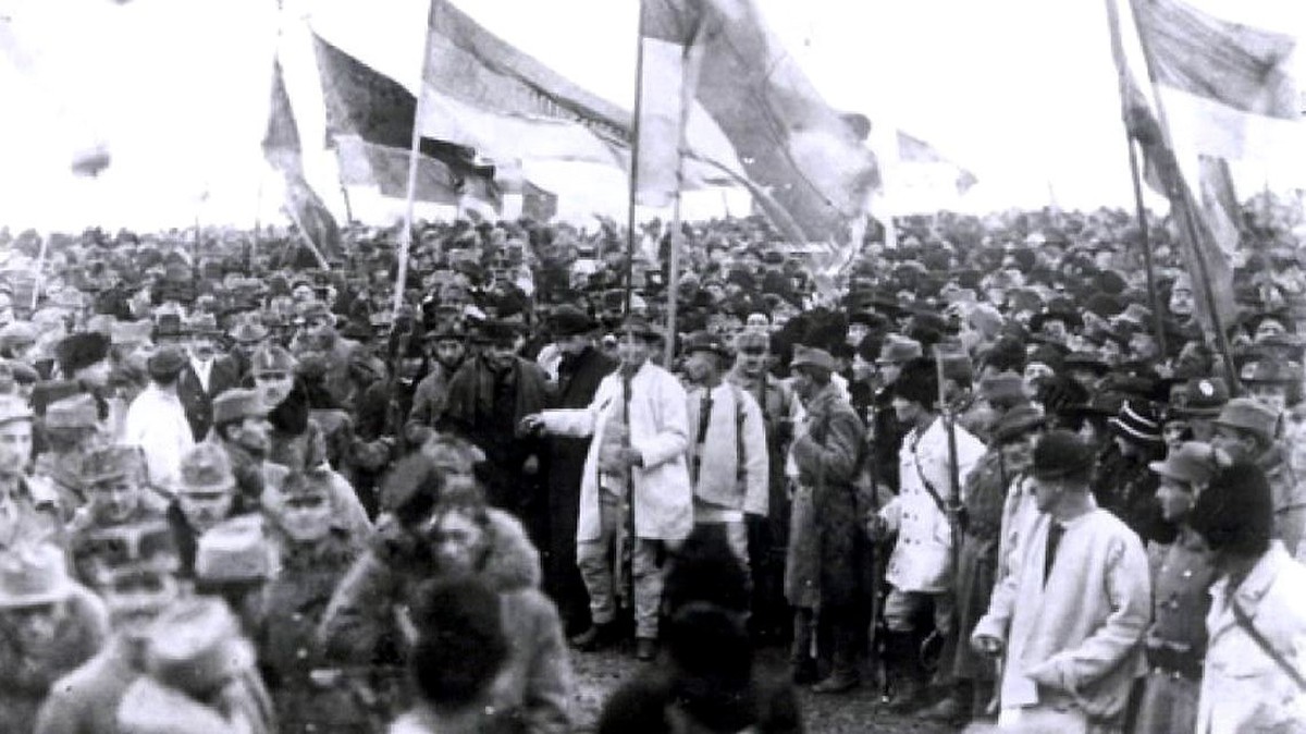 Imagini de la 1 decembrie 1918, Adunarea Națională de la Alba Iulia, sursă podul.ro