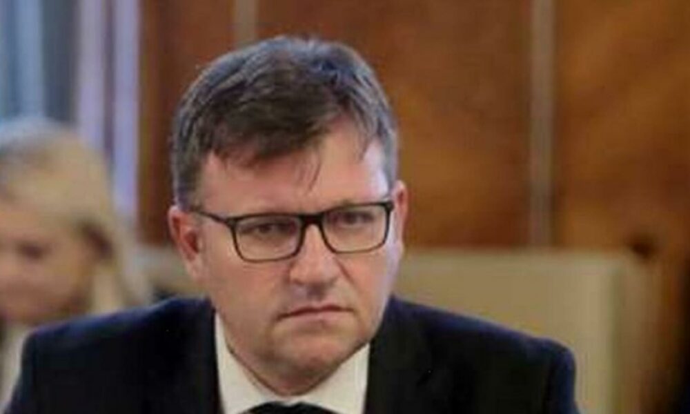 Cum rămâne cu pensiile plătite prin bănci austriece? Răspunsul lui Marius Budăi: ,,Nu decide Ministerul”
