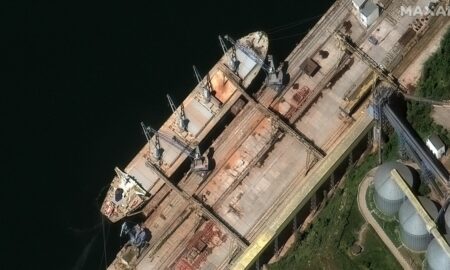 O imagine din satelit de la Maxar Technologies arată Matros Pozynich, sub pavilion rusesc, acostat la Sevastopol pe 19 mai, sursa foto CNN