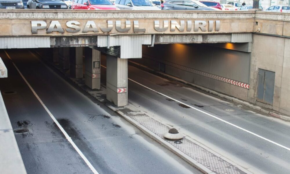 Trafic restricționat în Pasajul Unirii din Capitală. Cât vor dura lucrările de întreținere