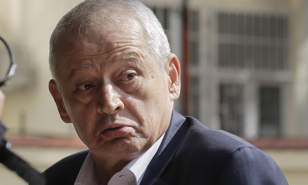 Va fi Sorin Oprescu eliberat din arestul din Grecia? Decizia urmează să fie luată astăzi