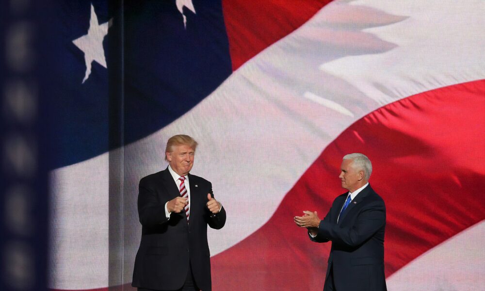 Trump se poate întoarce la Casa Albă peste 2 ani. Biden, la un minim istoric de încredere