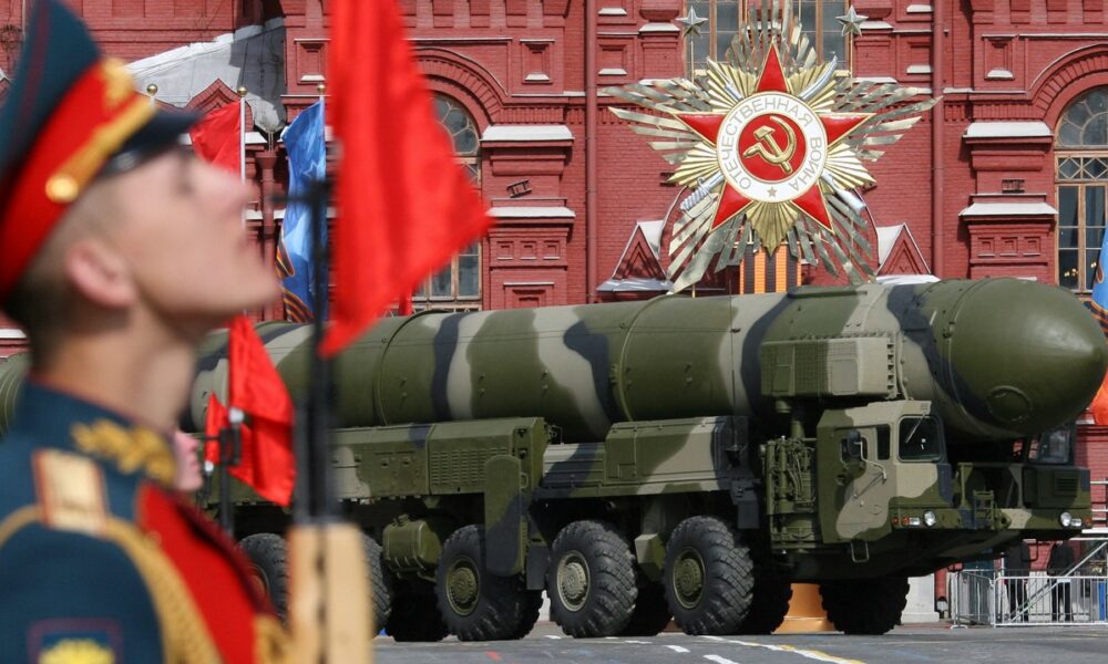 Experți occidentali: cum ar putea folosi Putin armamentul nuclear