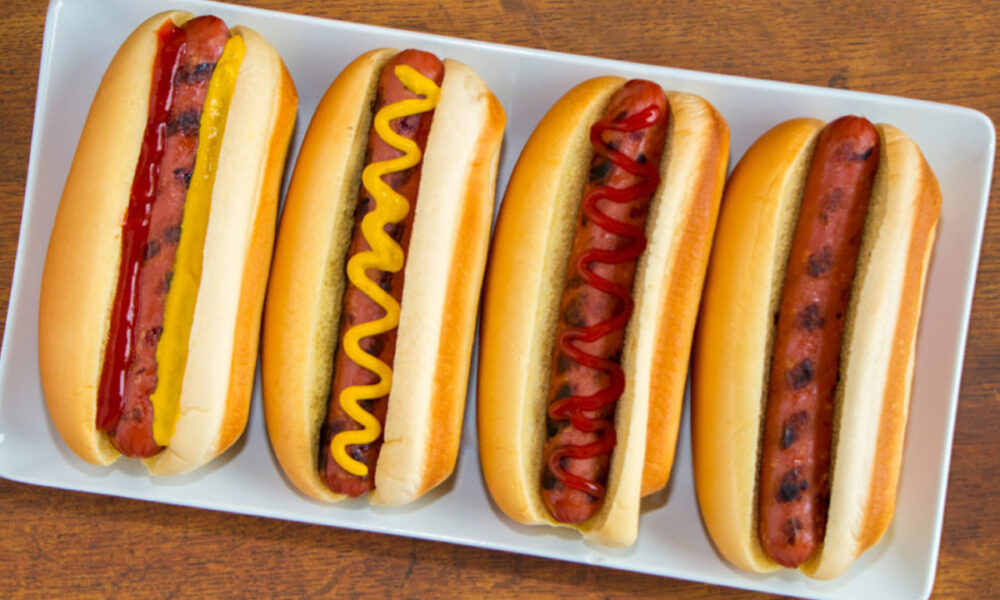 Un hot dog, mai puține minute de trăit. Cu cât reduce speranța de viață consumul unui astfel de produs