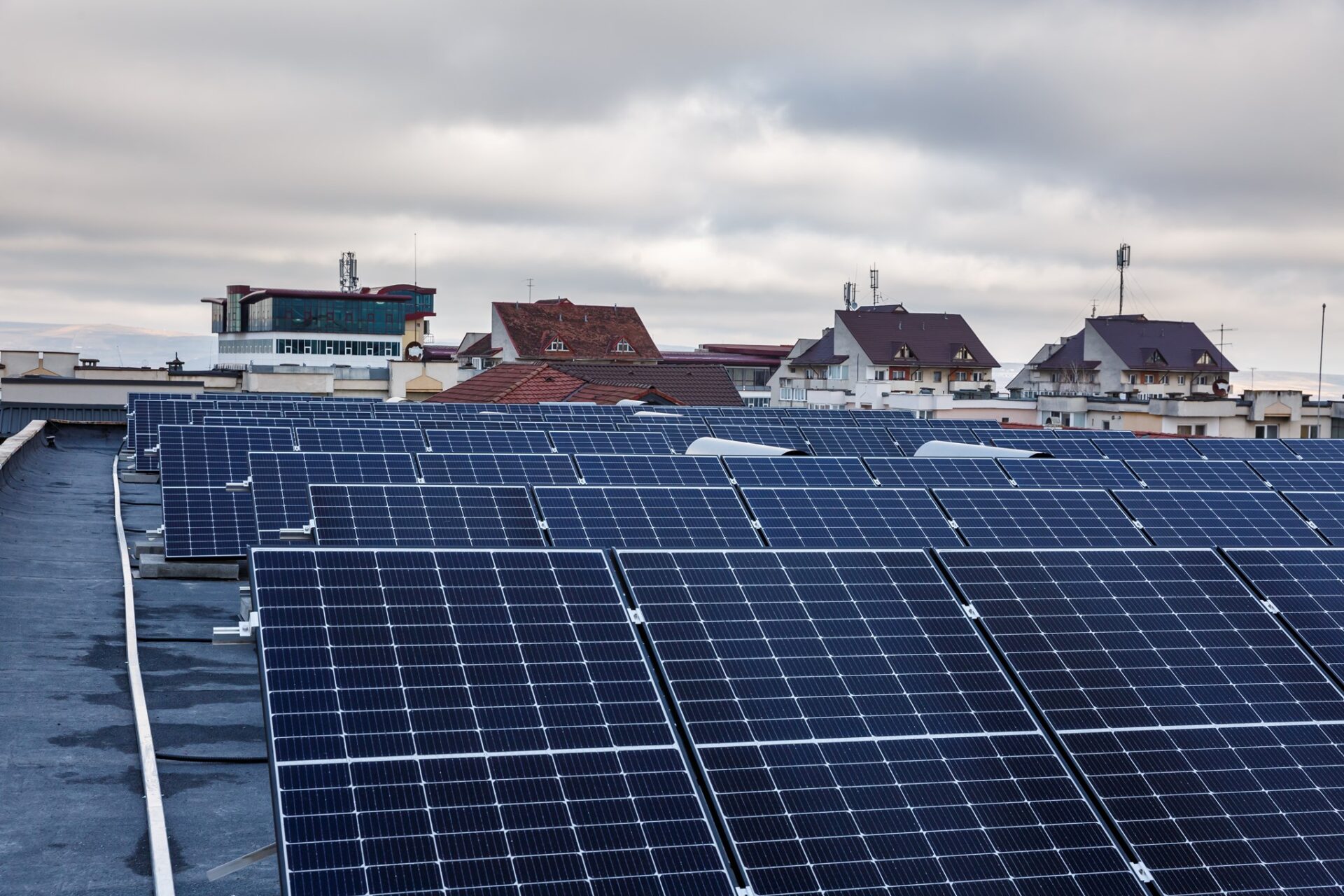 panouri fotovoltaice - sursa foto - stiridecluj.ro