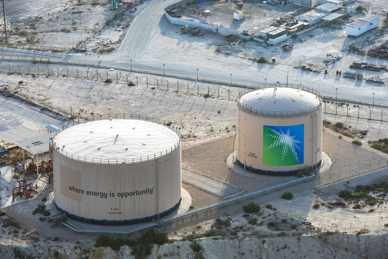 Profituri uriașe pe spatele oamenilor! Cât a încasat o companie de petrol din Arabia Saudită în urma scumpirilor gazelor