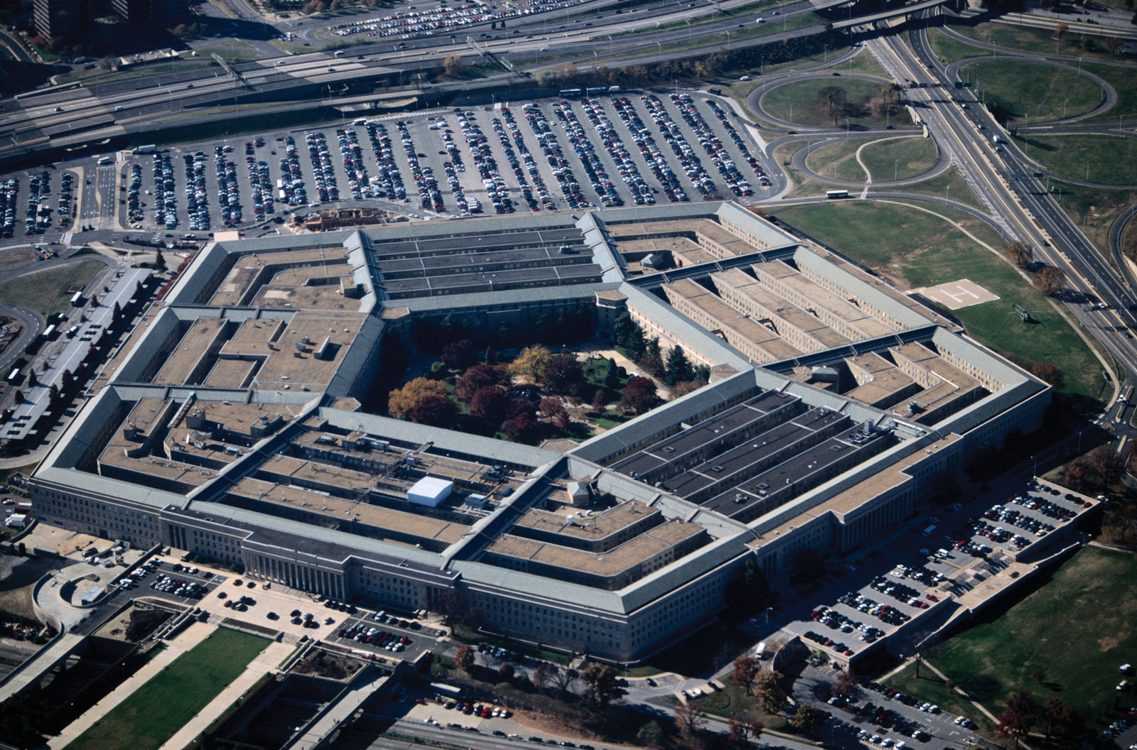 view-Pentagon sursa delphipages.live