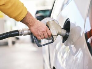 Carburant sursa foto Economedia