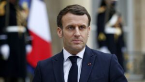 Macron ar merge la Moscova, după multe ore vorbite la telefon. Care sunt condițiile pentru o discuție față-n față cu Putin
