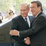 Gerhard Schroeder și Putin - sursa foto - hotnews.ro