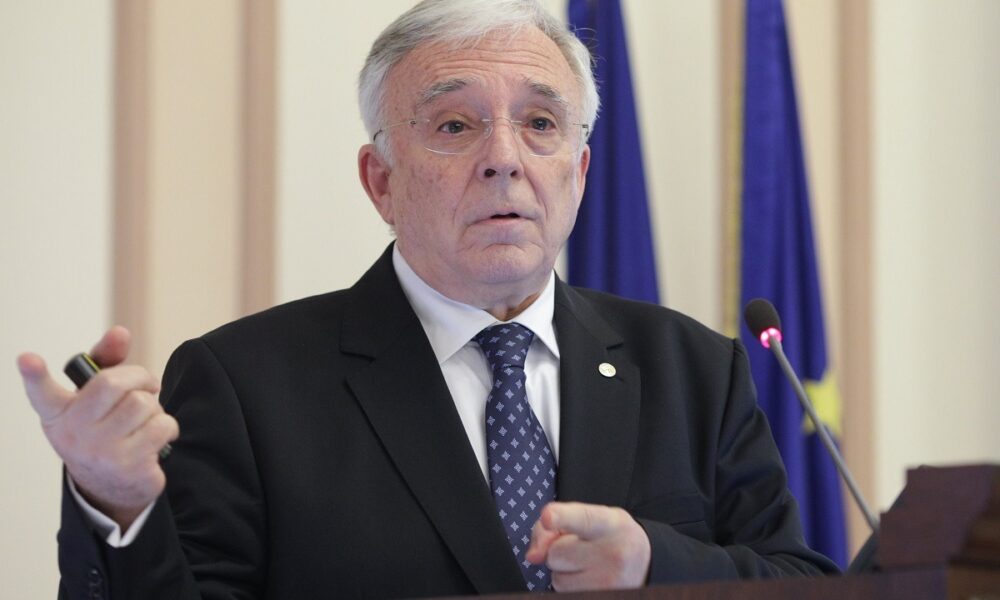 Previziune de coșmar de la Mugur Isărescu! Urmează 10 ani de dezastru economic