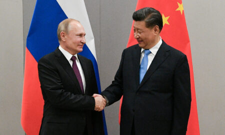 Președintele Rusiei, Vladimir Putin, și președintele Chinei, Xi Jinping