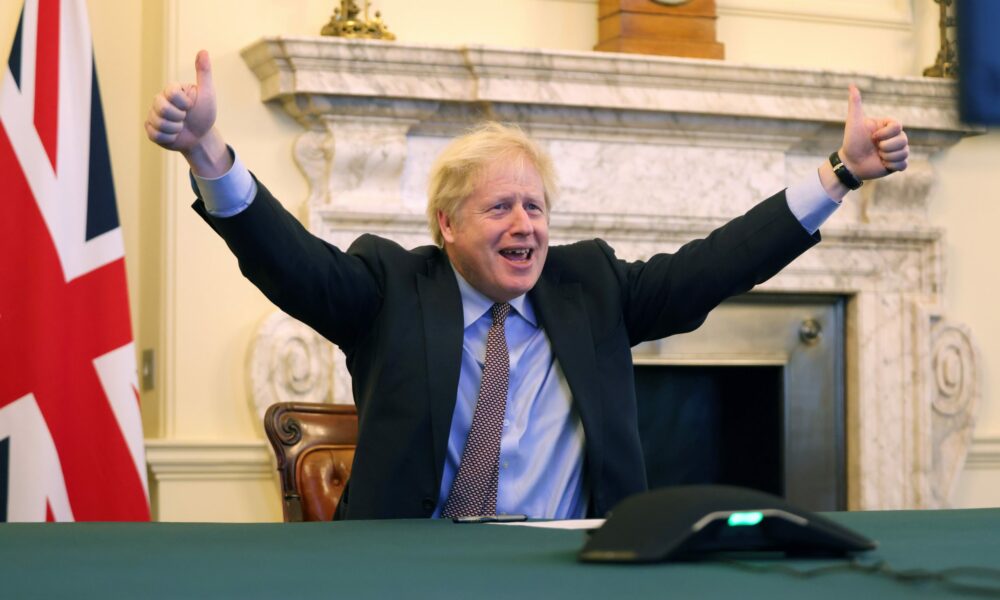 Este oficial! Boris Johnson a trecut testul Conservatorilor și va rămâne premier