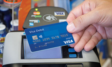 card sursa foto Visa.ro mastercard