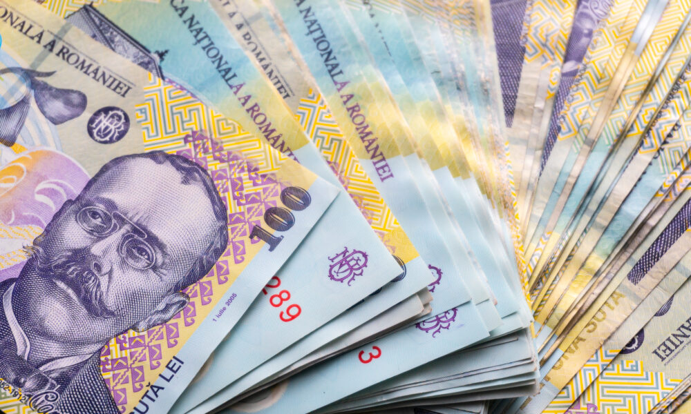 BNR: Avuția netă a românilor s-a majorat în 2021 datorită investițiilor imobiliare/Puterea de cumpărare a populației o să scadă