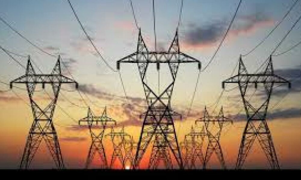 Guvernul ia și pielea de pe companiile din energie! O nouă taxă specială pentru compensarea facturilor