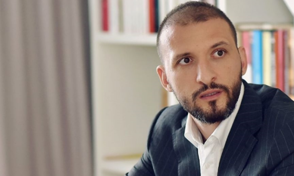 Ștefan Mandachi a transformat o casă veche de 100 de ani într-un hub educațional