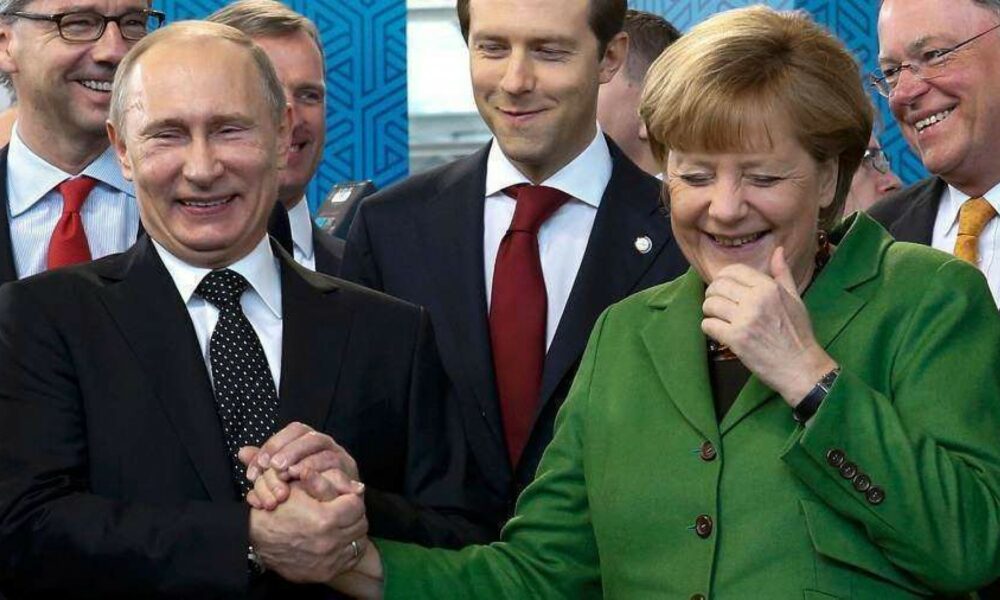 Angela Merkel iese la rampă împotriva amicului Vladimir Putin. Ce spune despre invazia Ucrainei