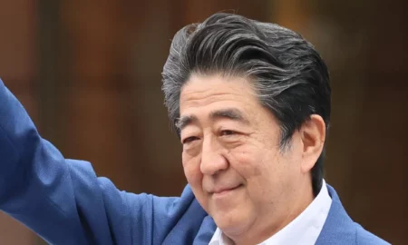 (VIDEO) Atentat în timpul discursului electoral! Fostul premier al Japoniei, Shinzo Abe, împușcat. Cine este principalul suspect
