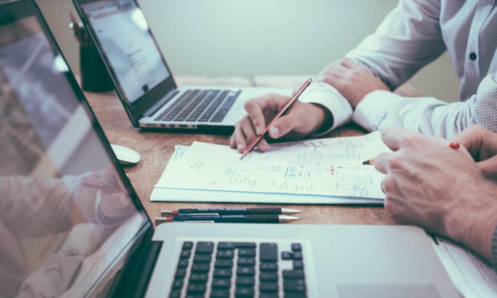 Schimbările Codului Fiscal vizează și angajații part-time! Cum vor fi modificate contribuțiile sociale