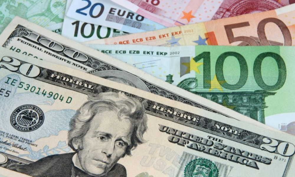 Financial Times: Investitorii cresc pariurile privind scăderea euro la paritate cu dolarul