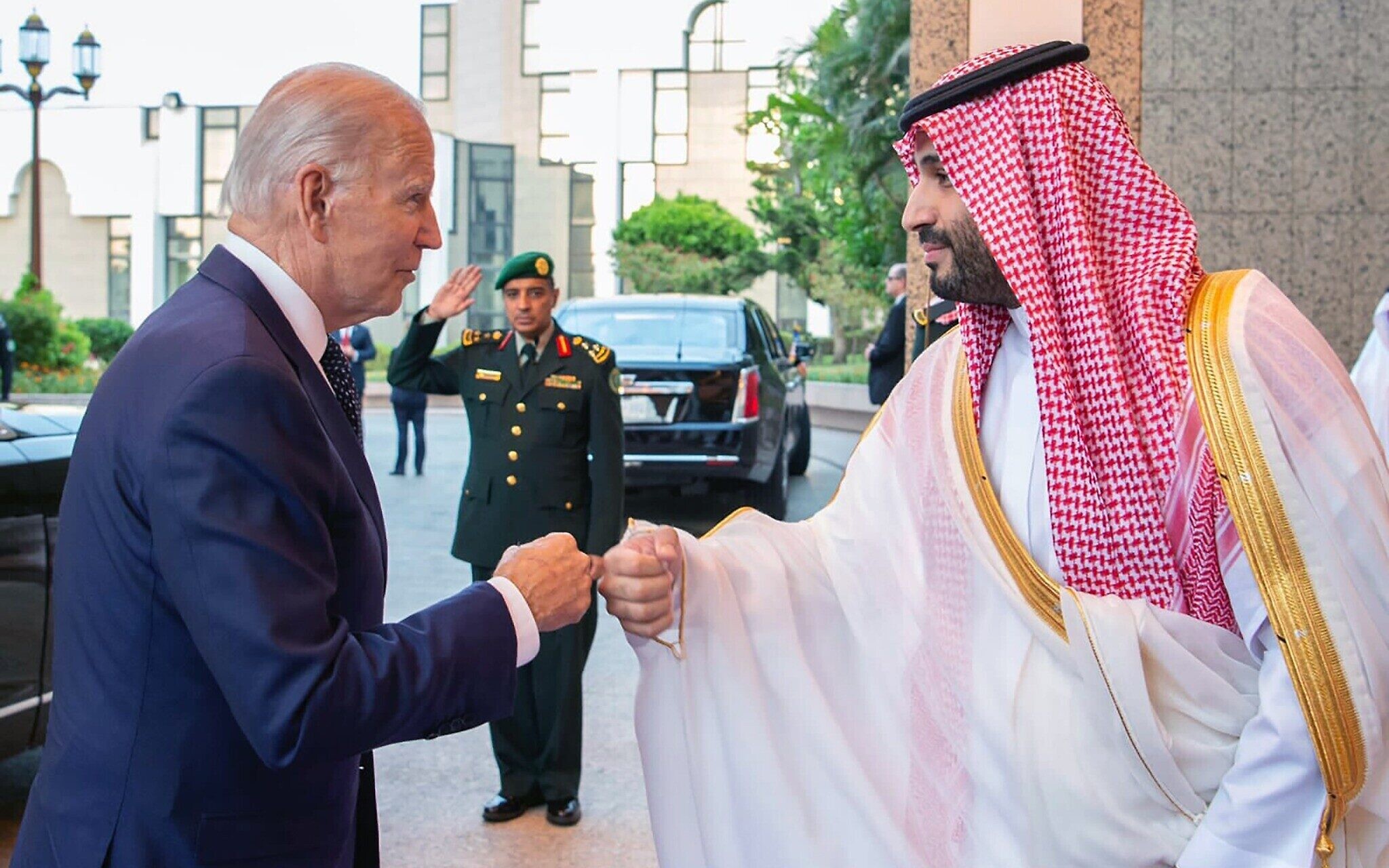 Joe Biden și prințul Mohammed bin Salman al Arabiei Saudite, sursă foto AP