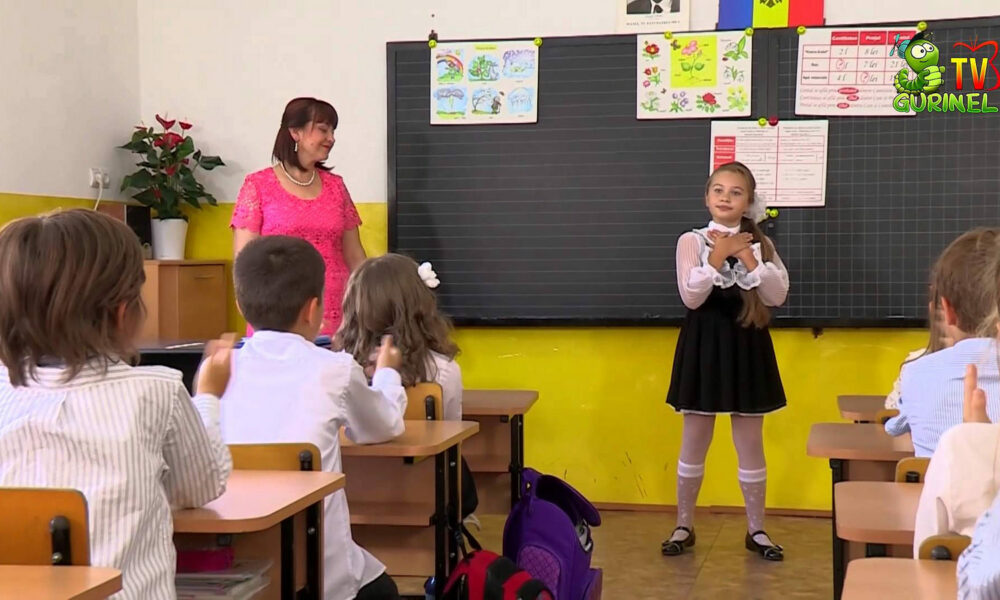Fiecarui profesor din România îi revin 14 elevi
