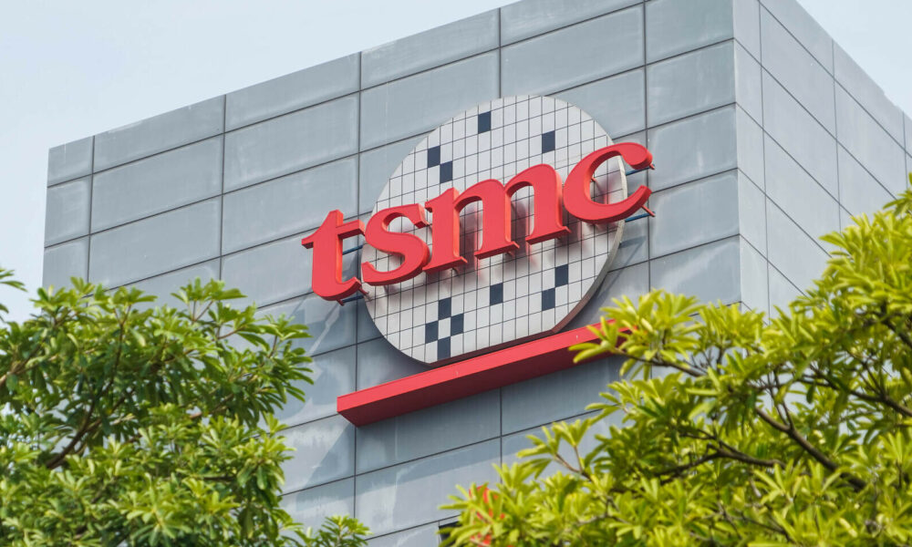 TSMC, cel mai mare producător de cipuri, profit record în timp de criză a semiconductorilor