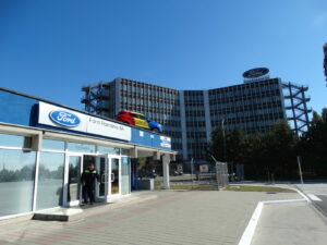 Opt noi întreprinderi sociale studenţeşti vor fi susţinute financiar de Centrul de Resurse şi Angajament Ford