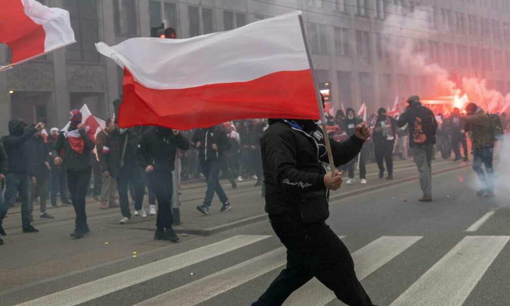 Polonezii s-au săturat de ucraineni! Proteste în care se strigă ”Polonia nu este Ucraina”