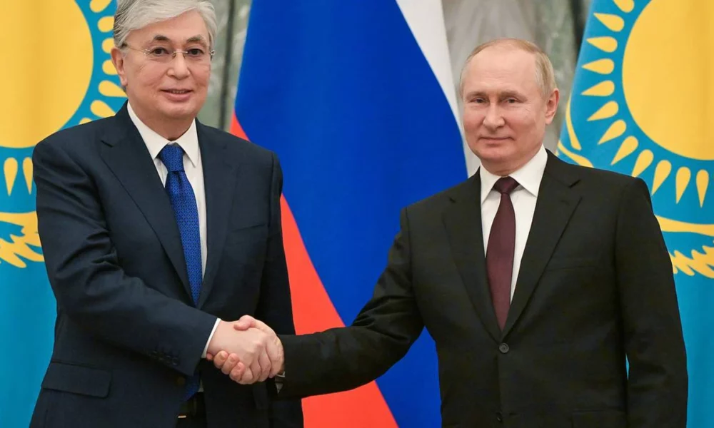 Opinie POLITICO: Kazakhstan, țara blocată între Rusia și Occident. Miza petrolului și jocurile lui Putin