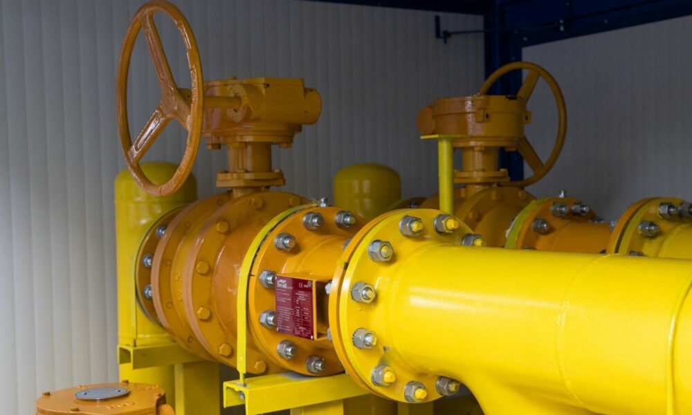 Gazprom își bate joc de propriile resurse! Compania preferă să ardă gazul, la propriu, decât să-și onoreze contractele