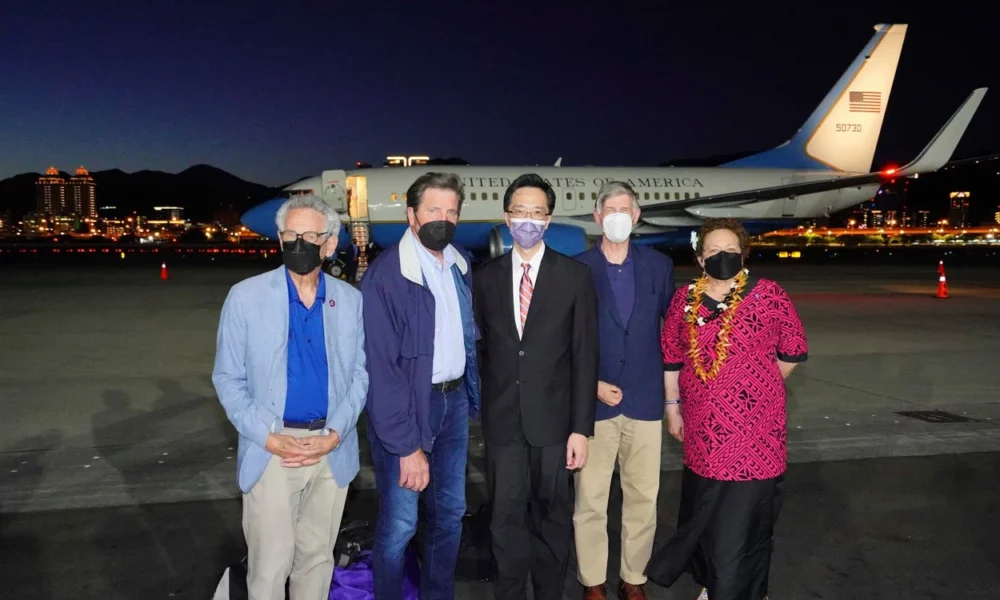 Chinezilor le crește tensiunea! O nouă delegație americană ajunge în Taiwan