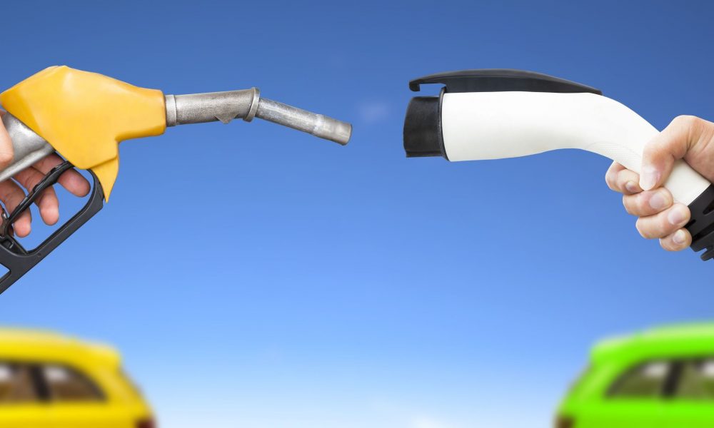 FOX NEWS: America, înapoi la mașinile clasice! Promovarea autovehiculelor electrice e ridicolă