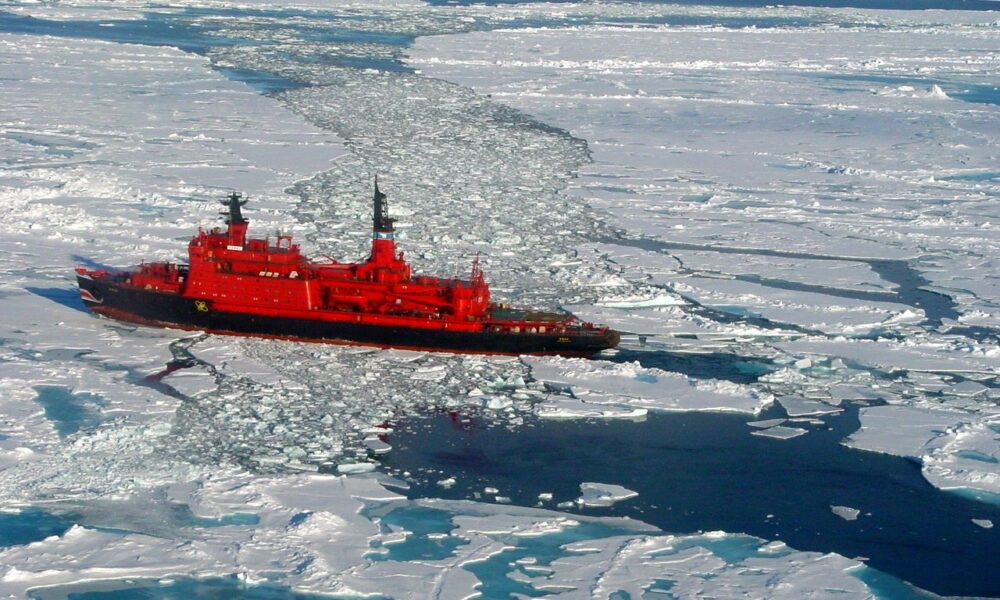 Diplomație pe gheață. Statele Unite vor numi primul ambasador pentru Arctica