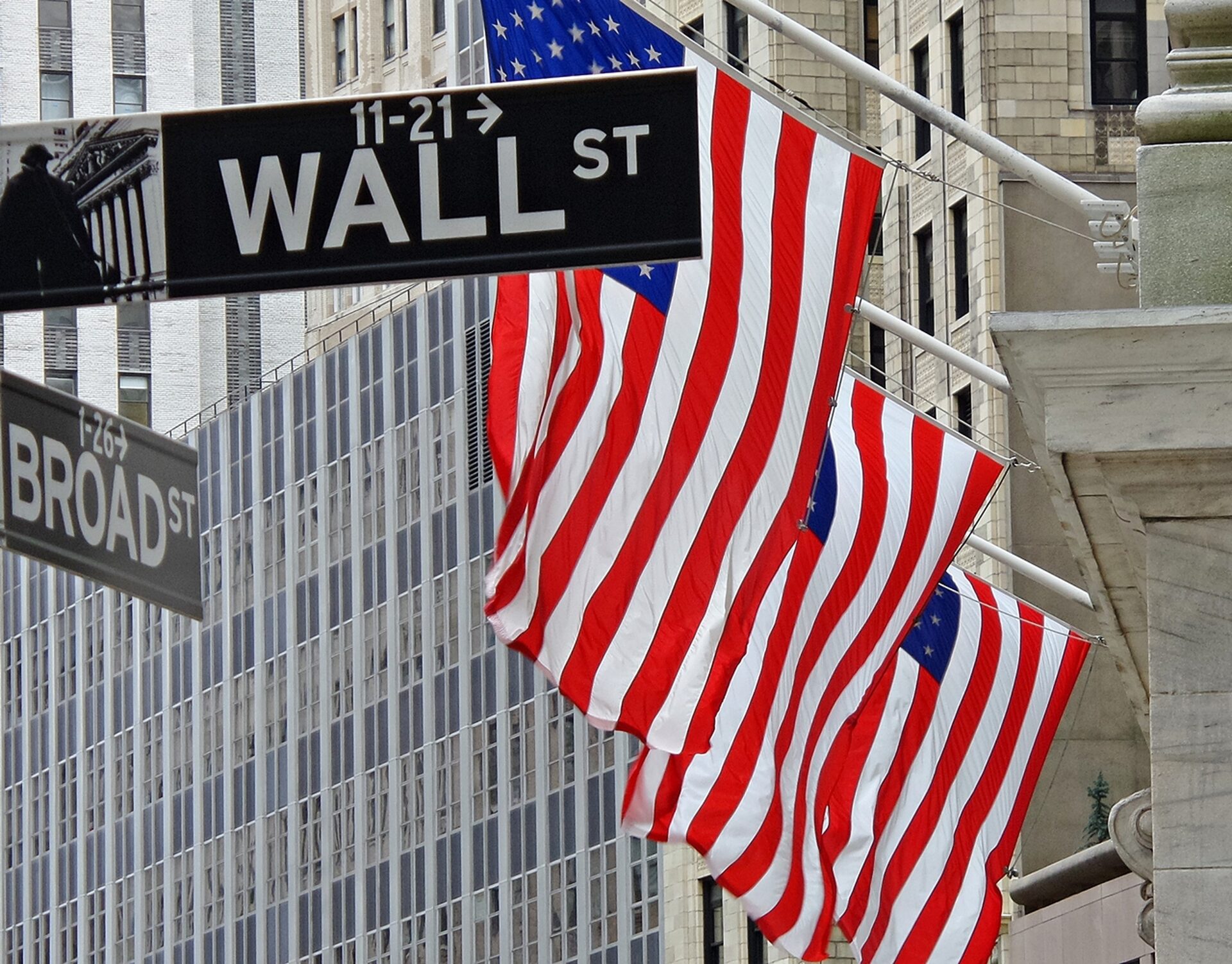 WALL STREET sursa hotnews