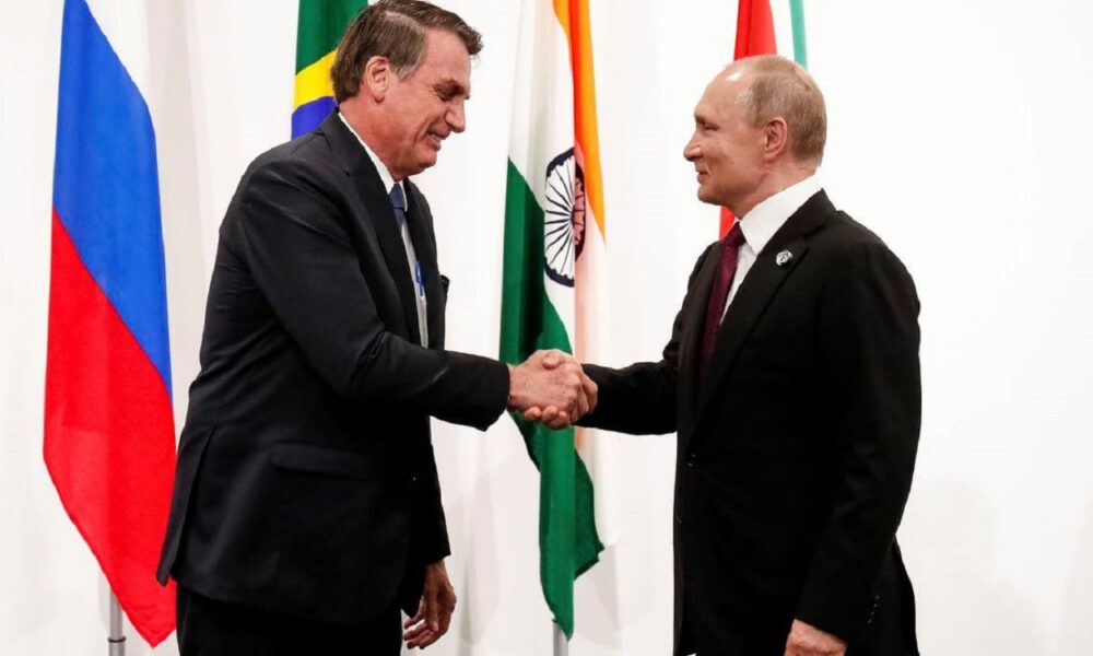 Un aliat al lui Putin, la un pas să piardă puterea! Actualul președinte al Braziliei, mult în spatele contracandidatului în cursa electorală