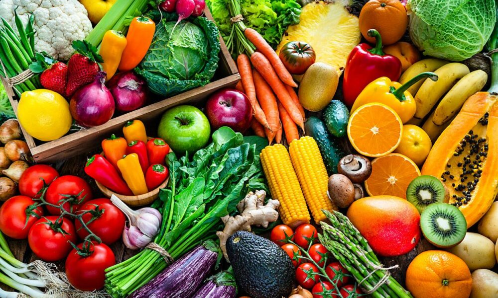 Ministrul Agriculturii îndeamnă românii să-și facă piața de la producătorii locali! „Eu am un preț la legume: prețul respectului”