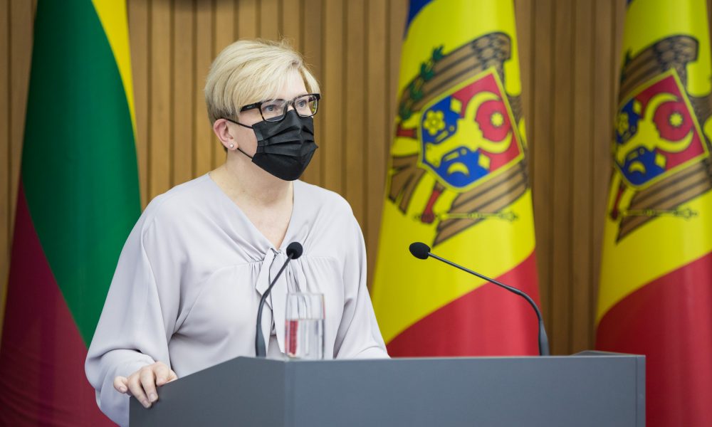 Lituania ridică un zid la granița cu Belarus! Vilnius vrea să împiedice emigranții ilegali să treacă către Europa