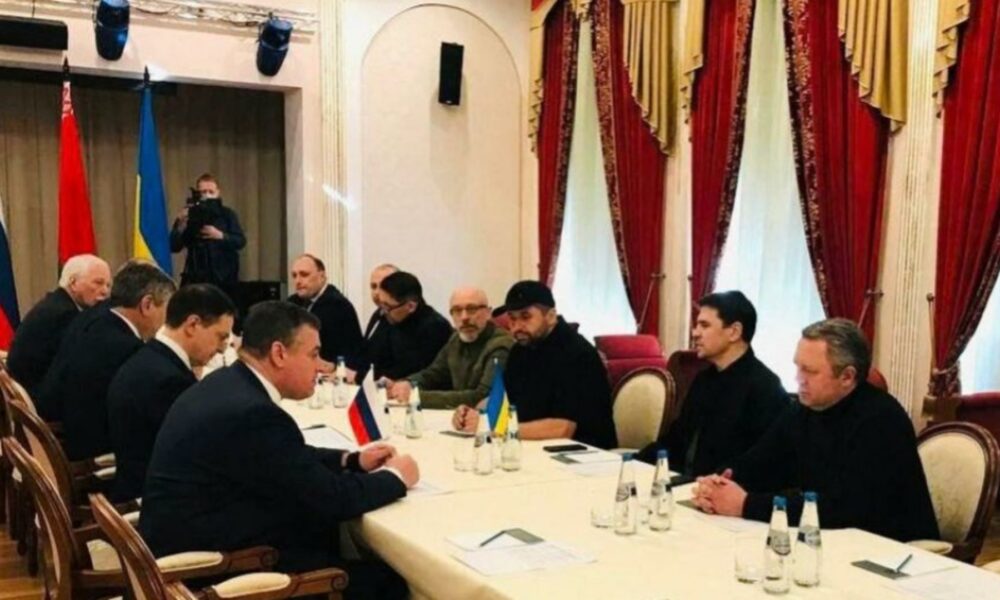 Kremlinul nu întrevede nicio șansă de negocieri în Ucraina! „Delegația ucraineană a dispărut de pe radar”