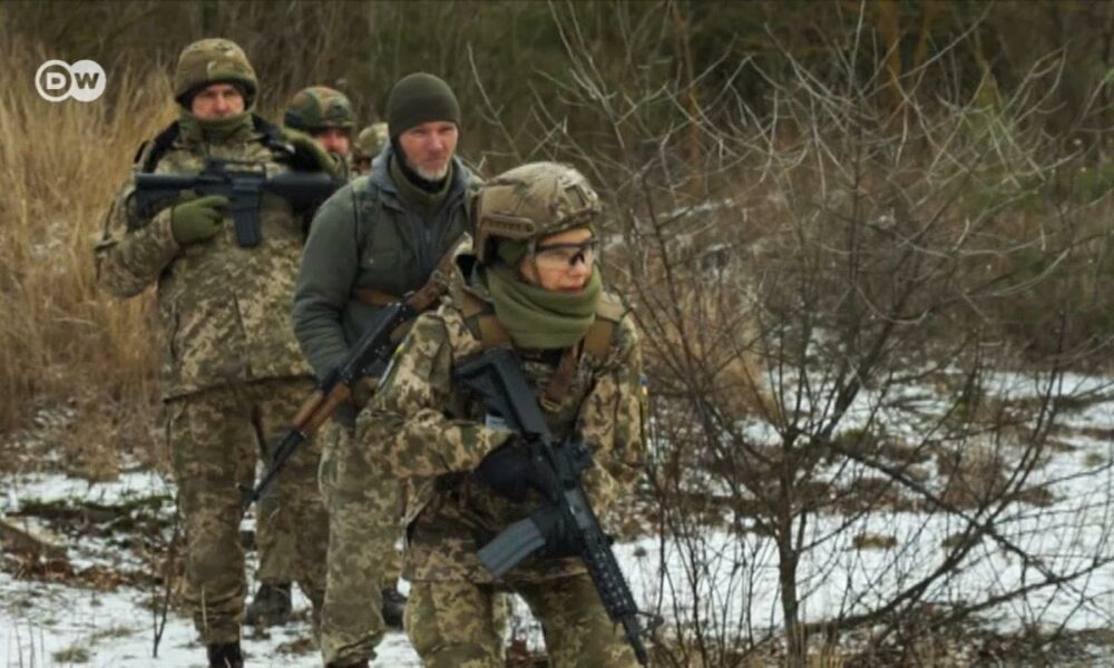 Ucraina. Se caută spioni ai Rusiei care dau informații din orașul Nikolaiv. Prea nimeresc bombele unde trebuie