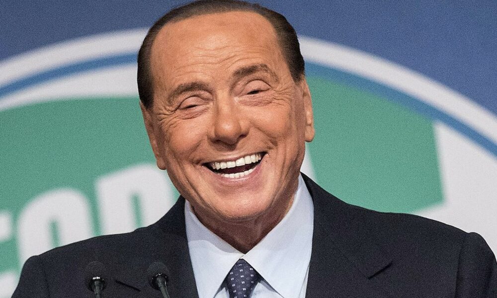 Silvio Berlusconi, o viață în fotografii. Cea mai controversată imagine a politicii italiene