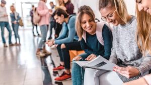 Nu se mai schimbă regulile în timpul jocului. Universitățile nu mai pot modifica taxele pe parcursul anului de studiu