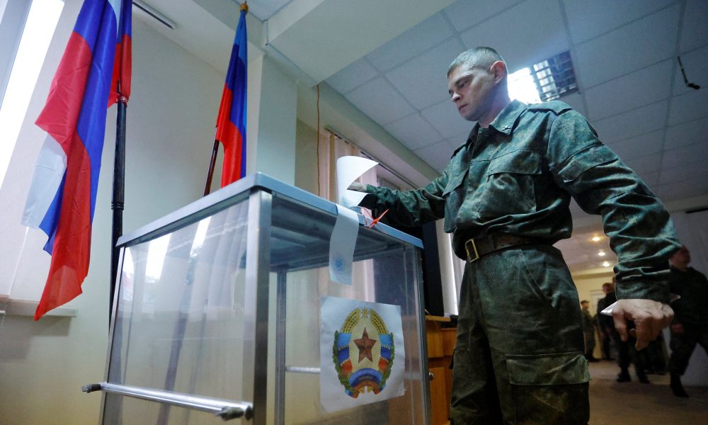 Rusificarea a reușit în Ucraina! Aproximativ 98% dintre alegători au spus da referendumului de alipire