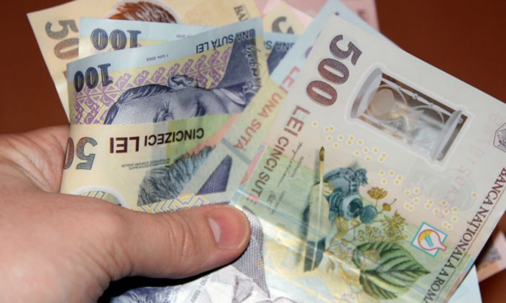 Românii, buni de plată! Cei cu depozite mari la bancă vor plăti CASS din dobândă