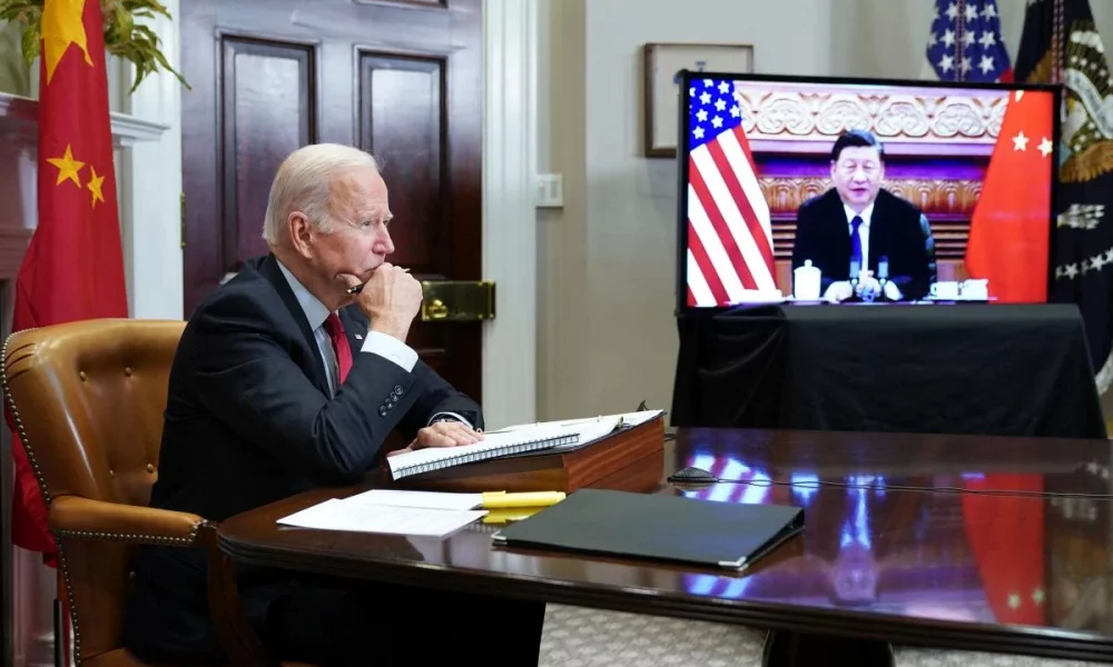 Biden lovește China! Președintele american impune restricții asupra exporturilor de cipuri și unelte din SUA