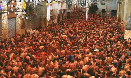 tomatina sursa foto tripsavvy.com