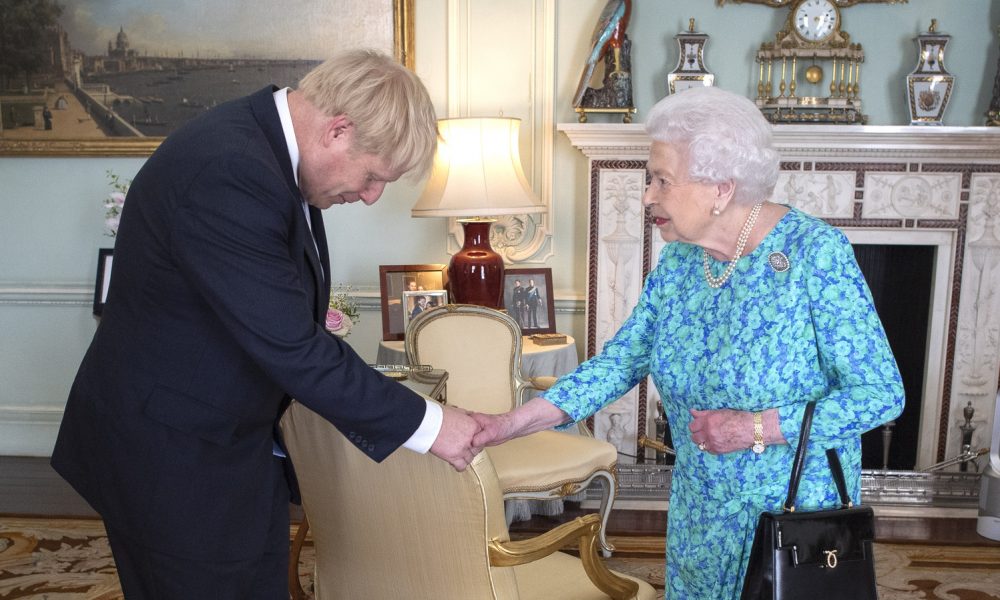 Premierii reginei Elisabeta a II-a. Boris Johnson, cel care „a dus la bun sfârșit Brexitul”